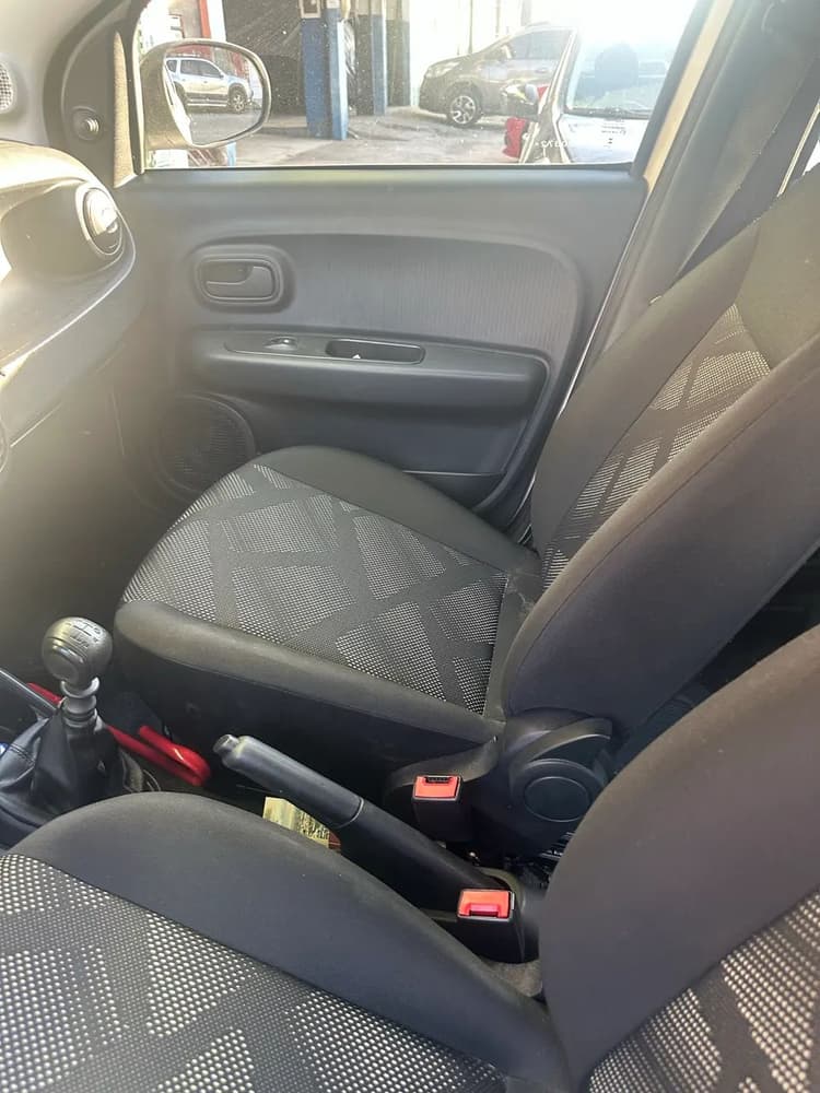 Fiat Mobi Like 1.0 Fire Flex 5P. 2024