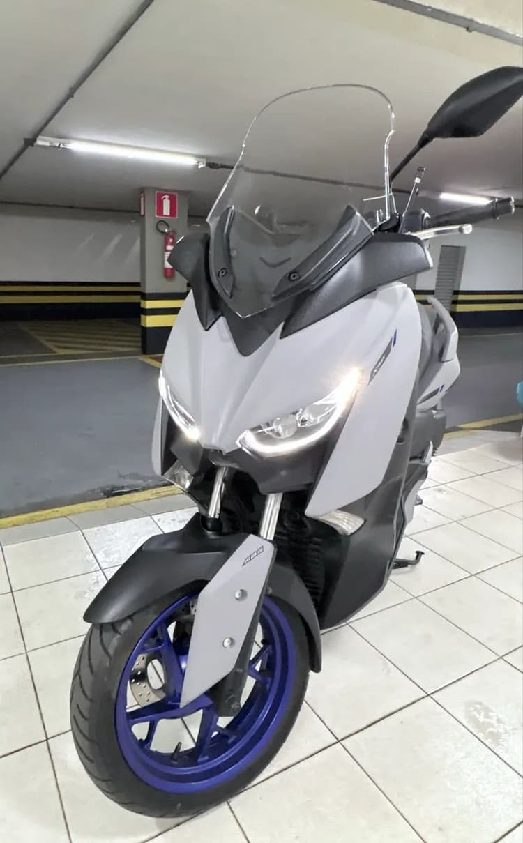 XMAX 250 COM APENAS 4.500km