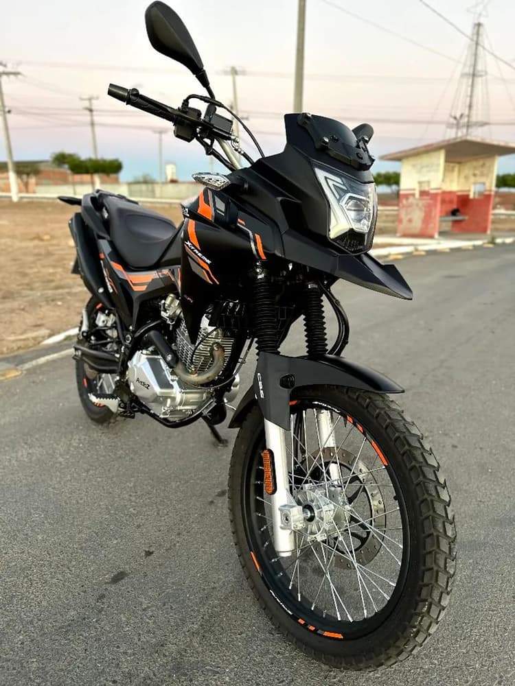 Moto Avelloz az 160 Xtreme 