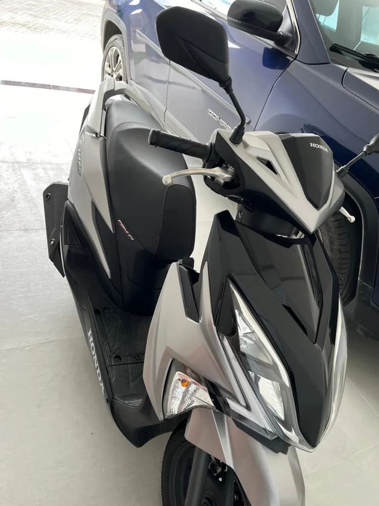 VENDO HONDA ELITE PRATA