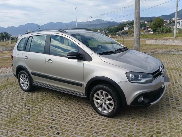 Volkswagen Spacecross 1.6 MI Total Flex 8V 2014