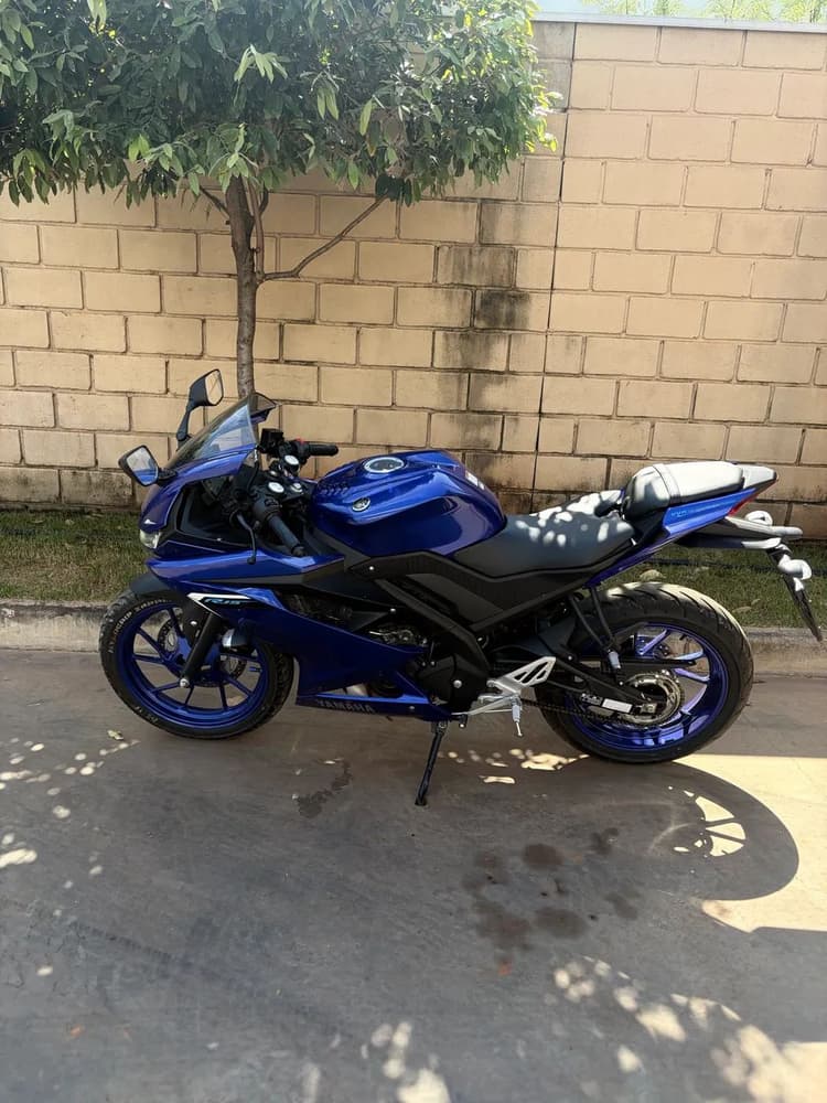 Yamaha R15
