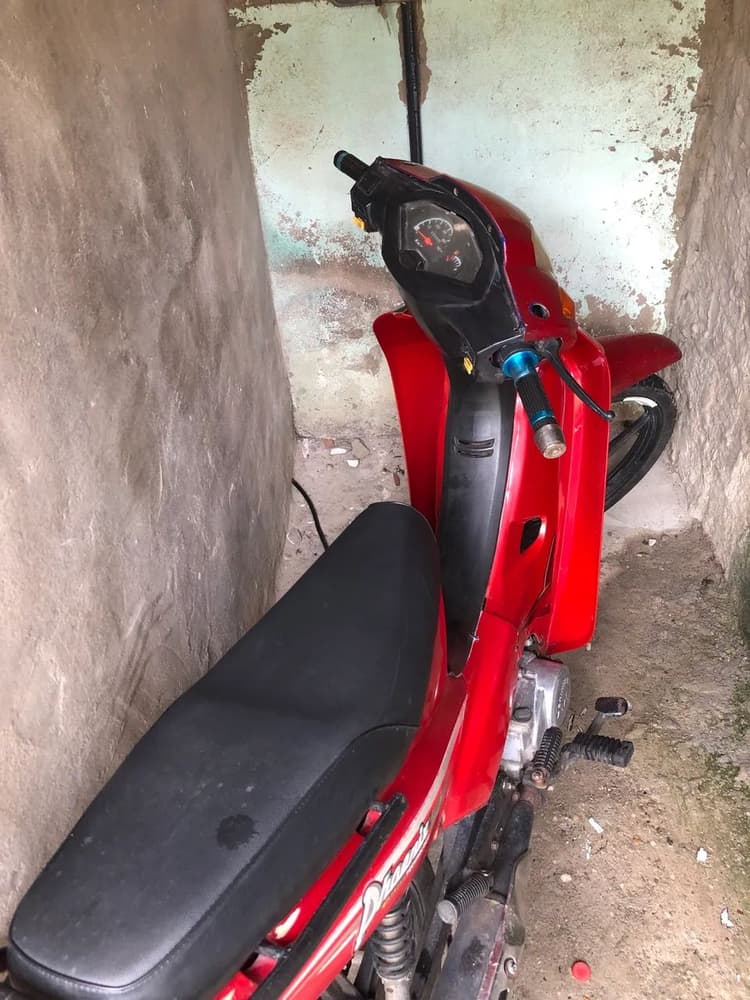 Moto à venda 
