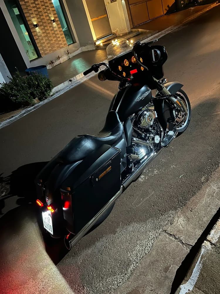 Street Glide FLHX