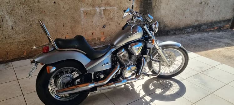 Shadow 600 