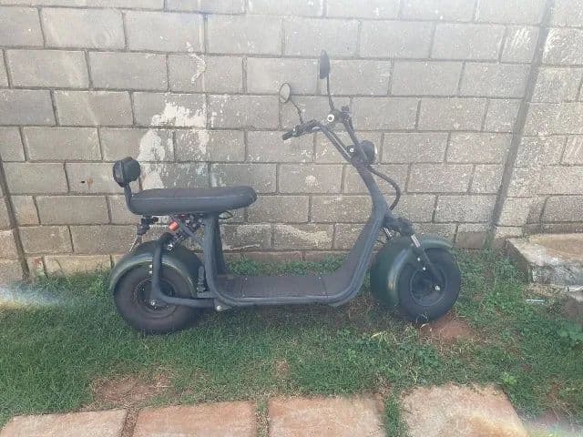 ** VENDO MOTO ELÉTRICA **