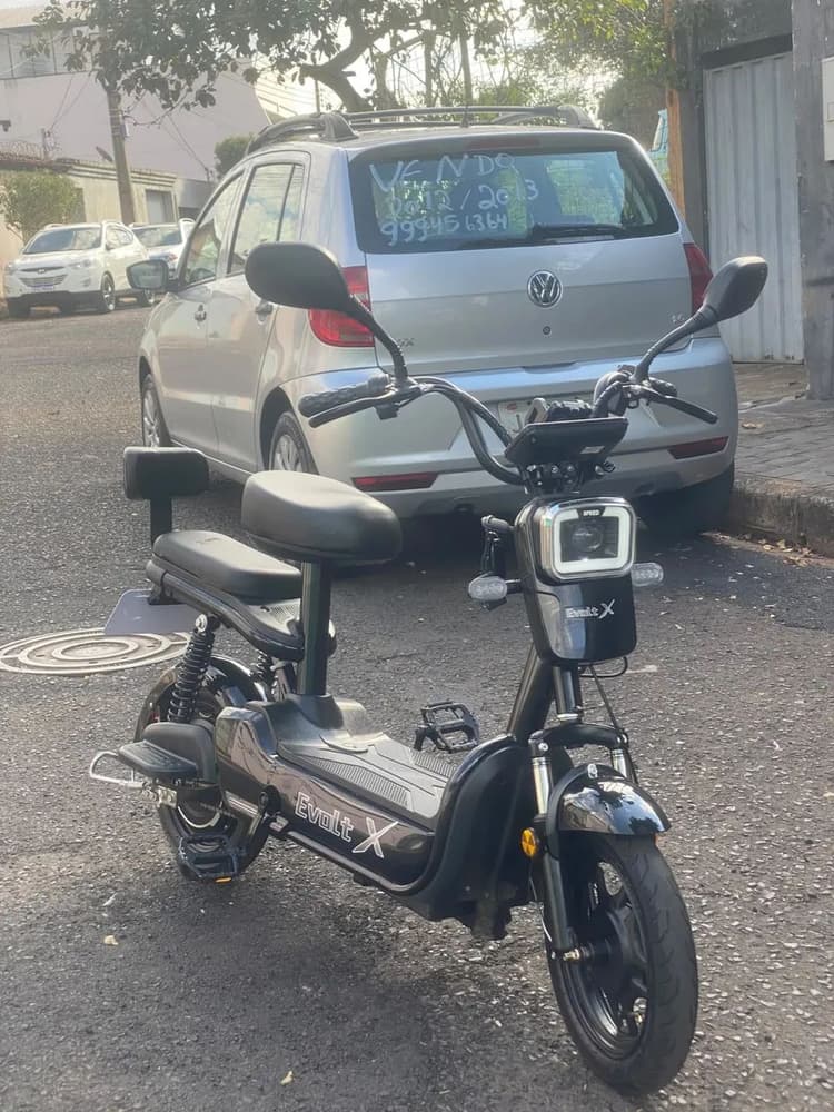 Scooter elétrica 