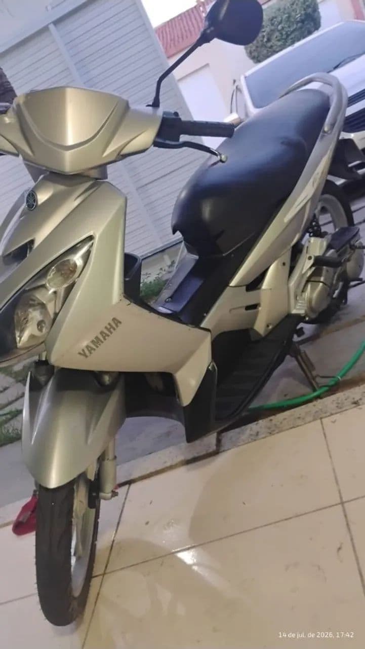 Moto Neo automática Yamaha