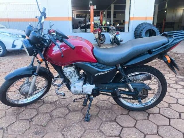 Vendo titan 125 es 63 98100-4233