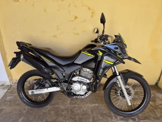 XRE 300 - 2023