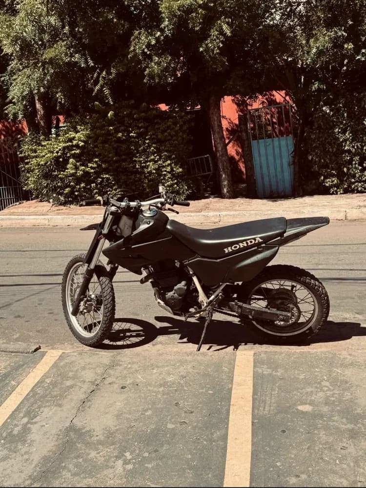 XR Tornado 250 trilha 