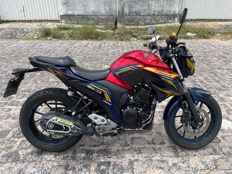 Fazer 250 Marvel Thor