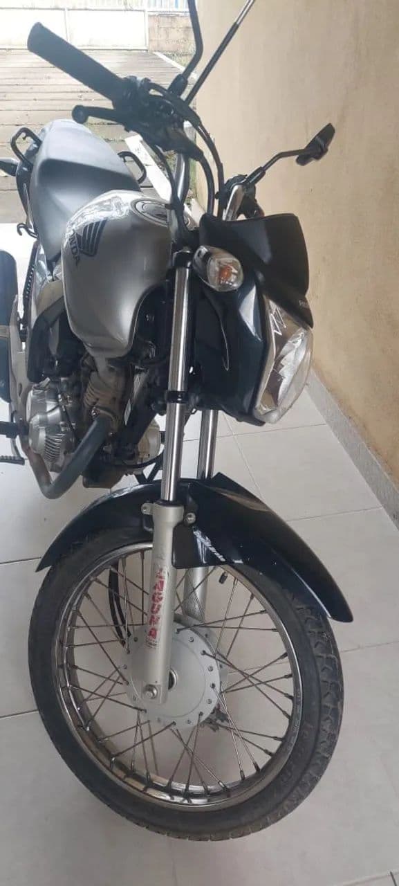 Start 160 bem conservada 