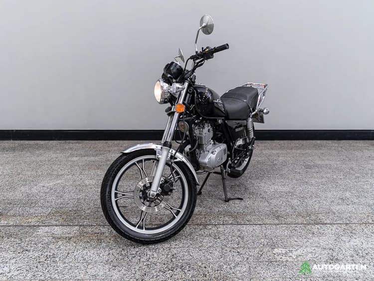SUZUKI Intruder 125  - 2015