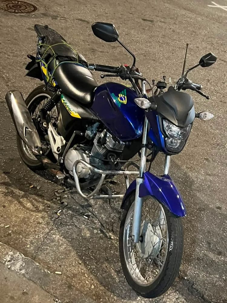 Titan 150 em dia