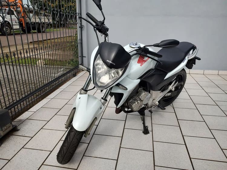 CB 300R 2014 