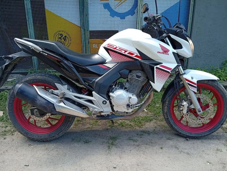 CB Twister 2022