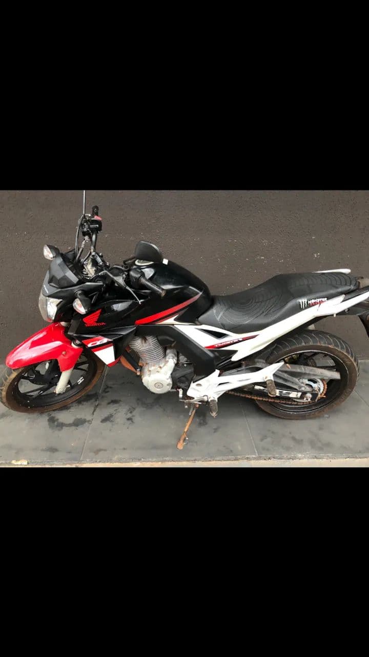 Vendo CB Twister 250 aceito proposta 