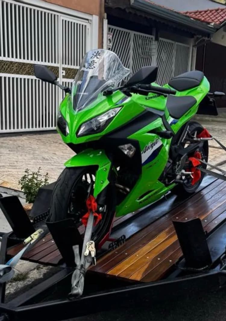 NINJA 300 ABS 2026 com só 264 KM 