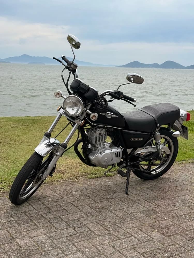 Suzuki Intruder 125 2012