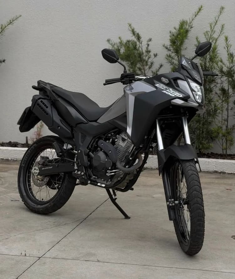SAHARA 300 IMPECÁVEL