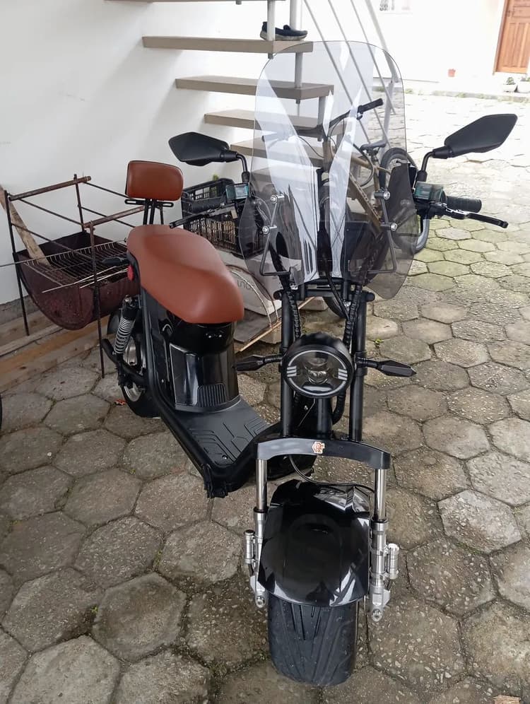 Vendo scooter elétrica 