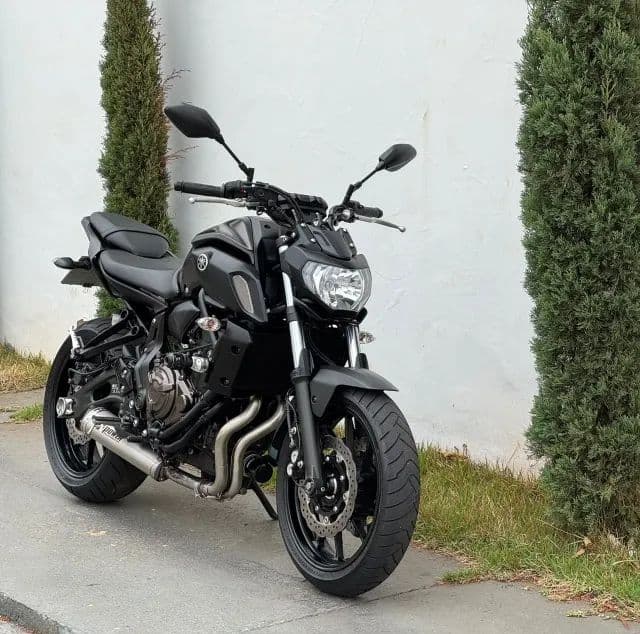 YAMAHA MT-07 2024