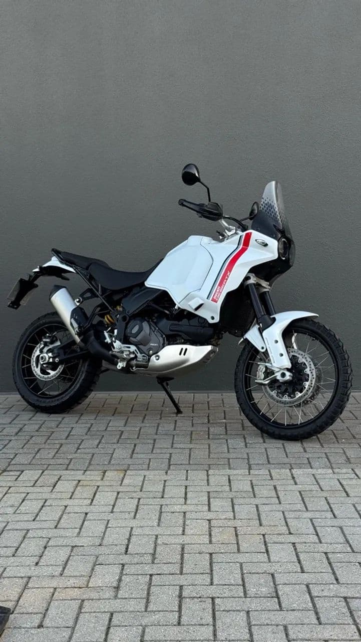 Ducati Desert X - 2024 DesertX 