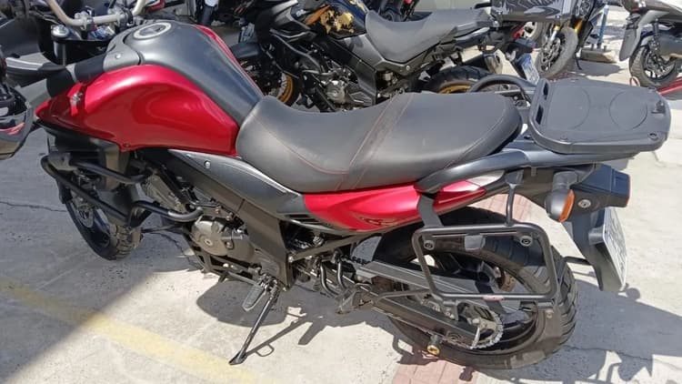 V-Strom 650 conservada