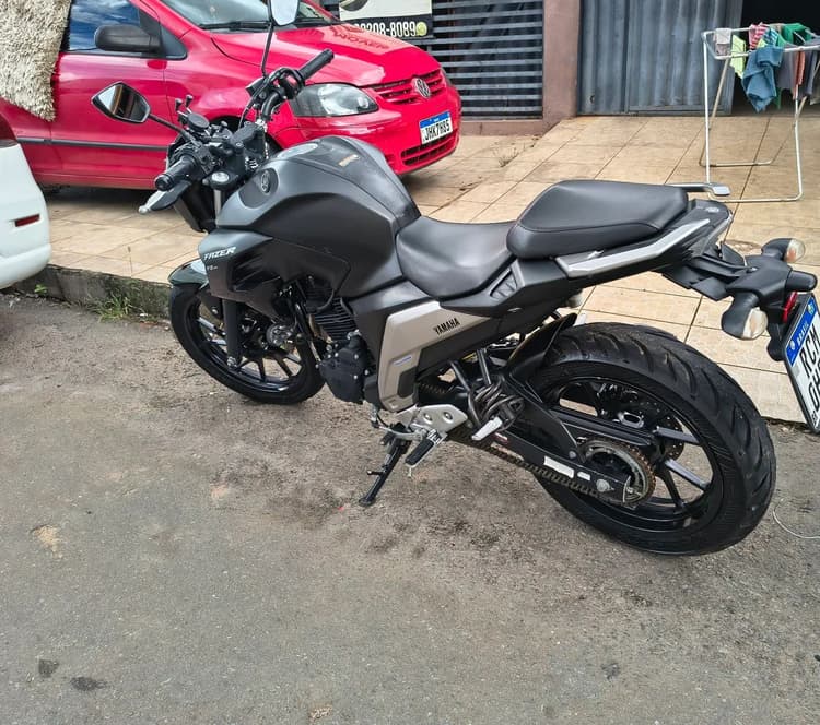 Fazer 250