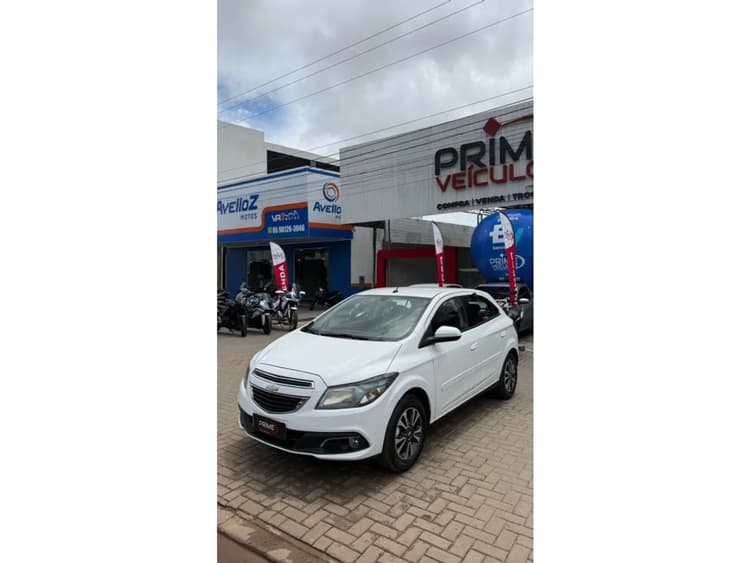 Chevrolet Onix Hatch LTZ 1.4 8V Flex Aut. 4P 2014