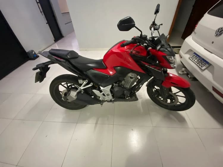 Vende-se Twister 2023 cbs 