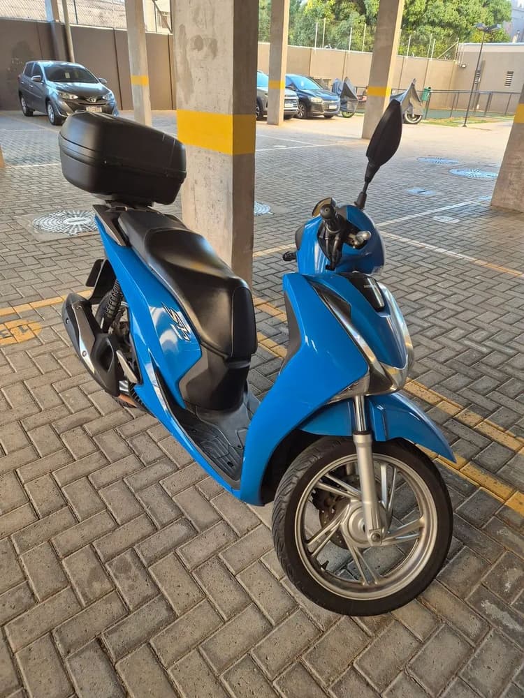 SCOOTER Automatica SH150 para vender RÁPIDO 