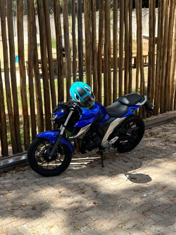 FZ25 2019