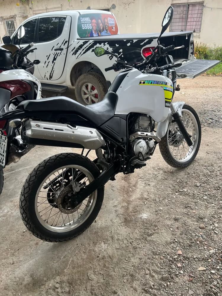 Moto Tenere 2011