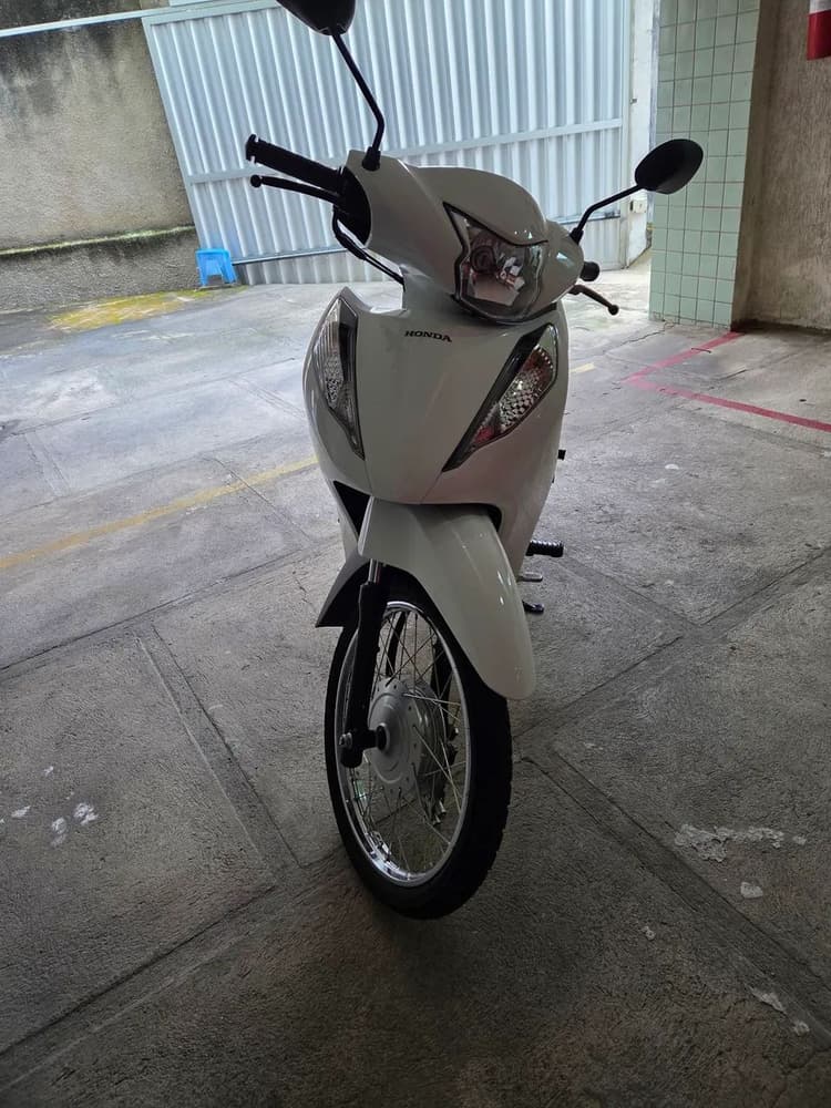 Moto muito nova 