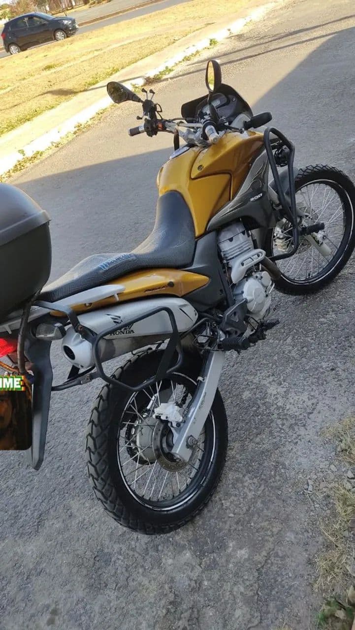 Xre 300
