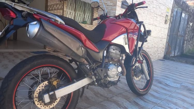 Xre 300 a mas nova de Maceió 2015