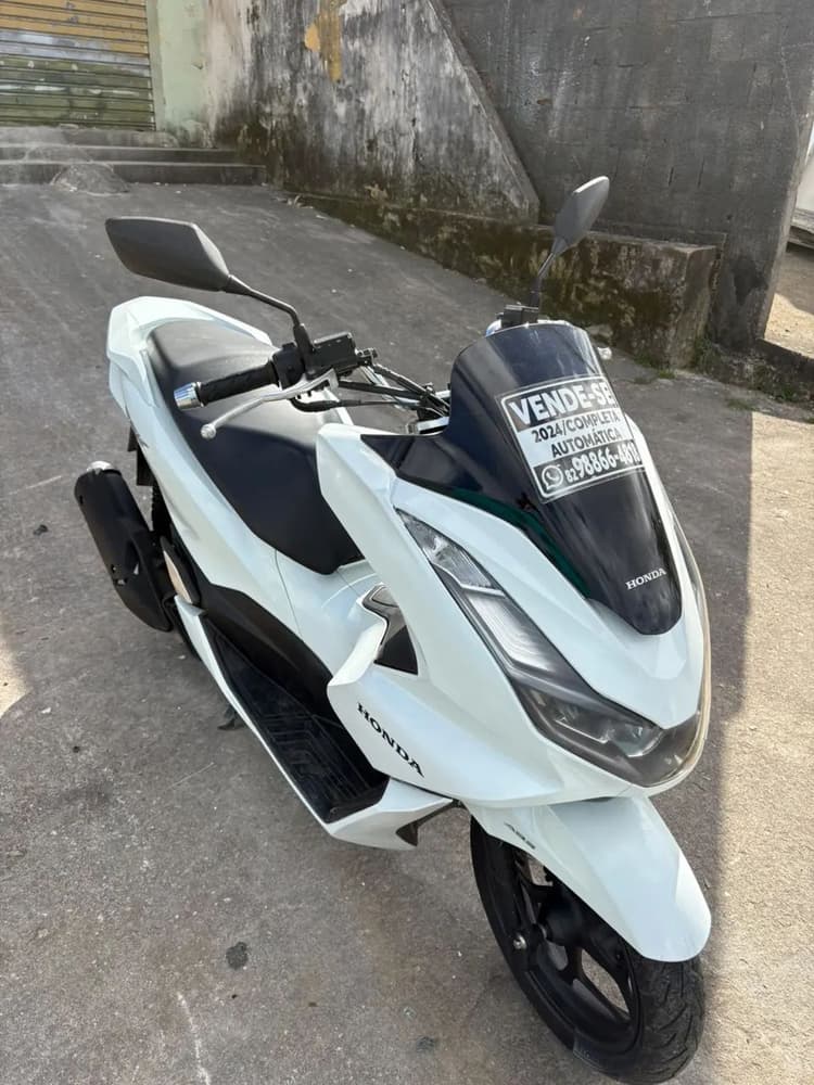 ? PCX DLX BRANCA 2024