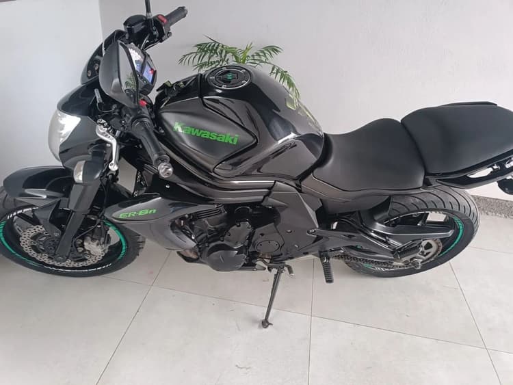 Vendo moto  leia anúncio 