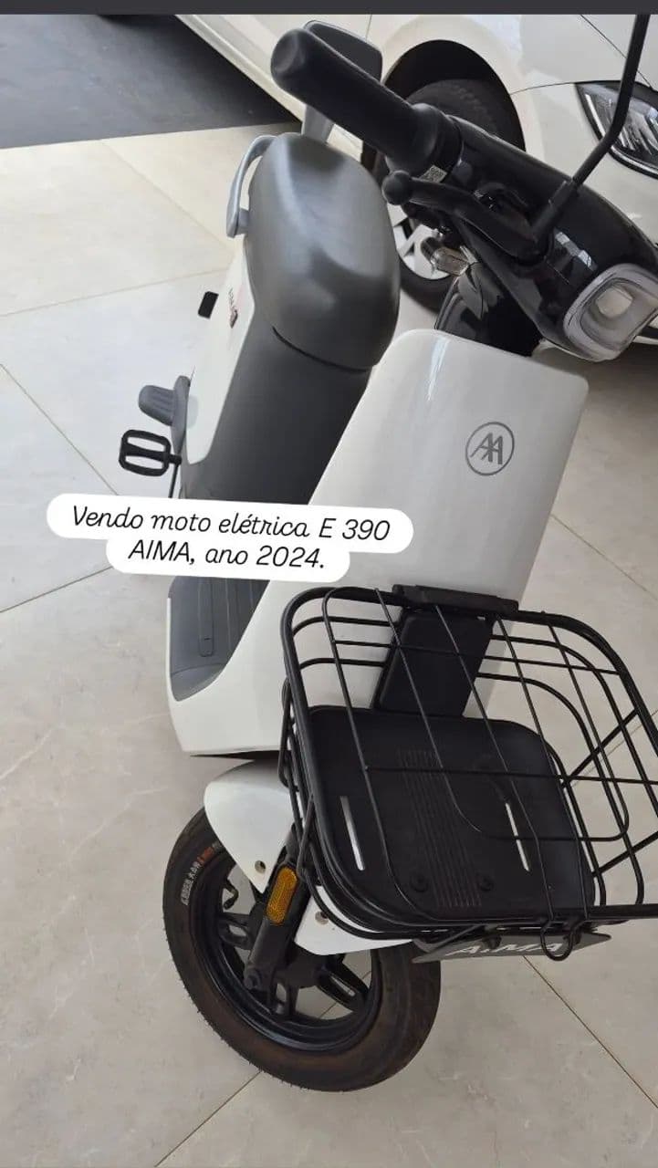 Moto elétrica AIMA 
