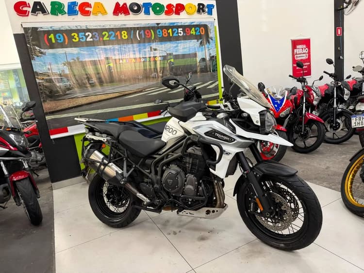 TRIUMPH TIGER 1200 XCX