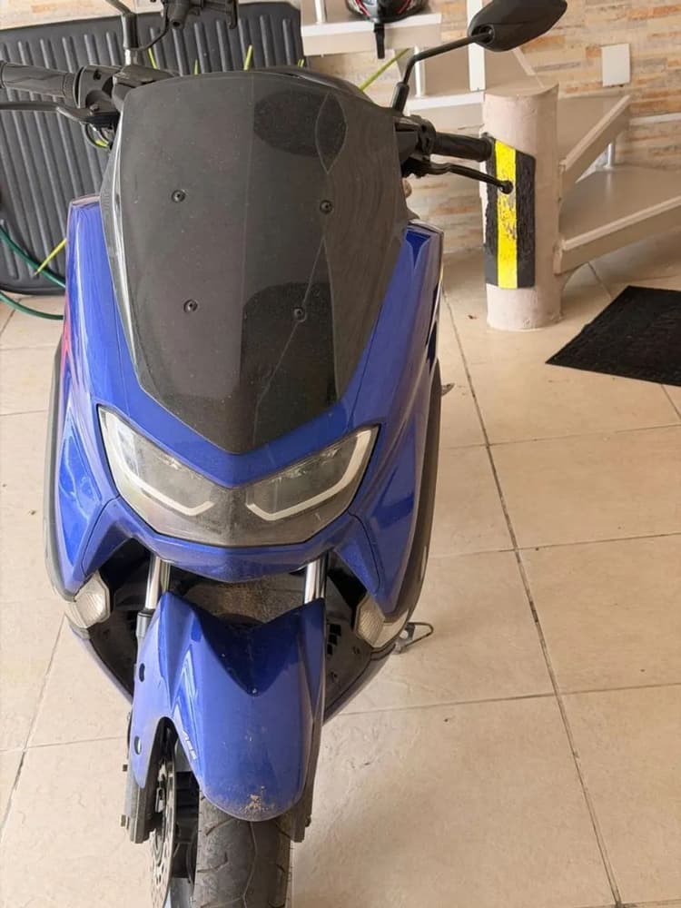 MOTO NMAX AZUL 