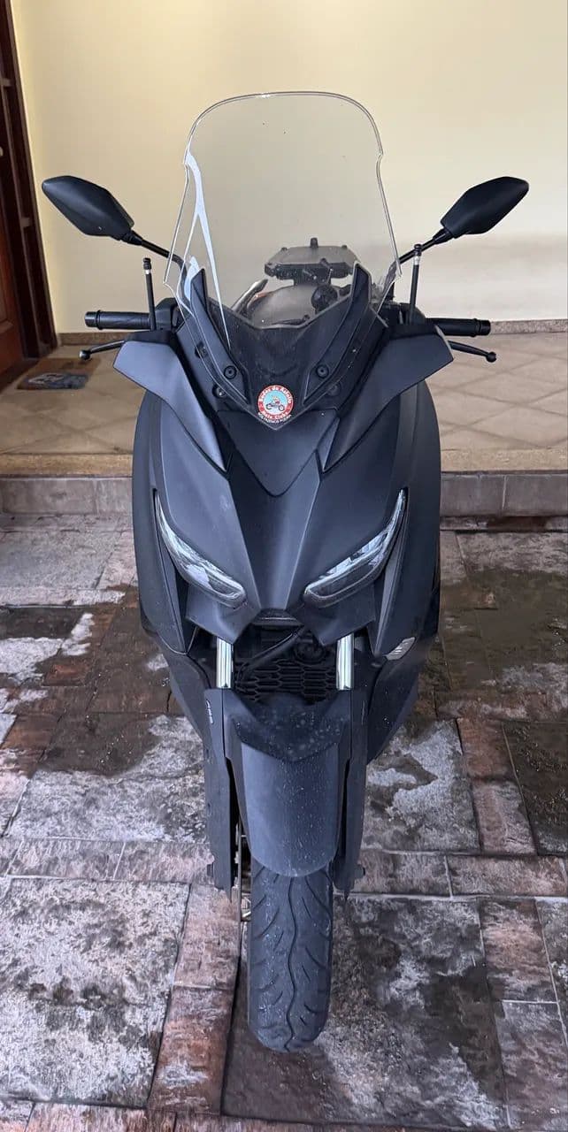 XMax 250