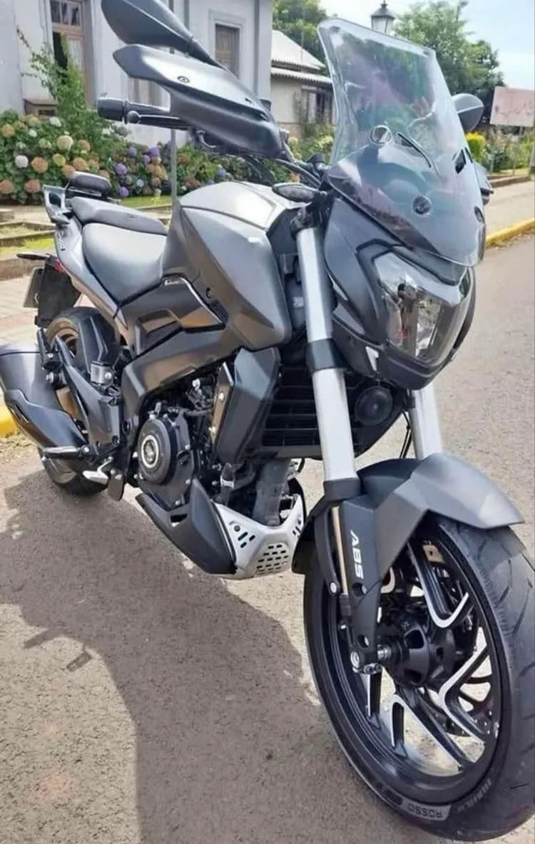 Dominar 400