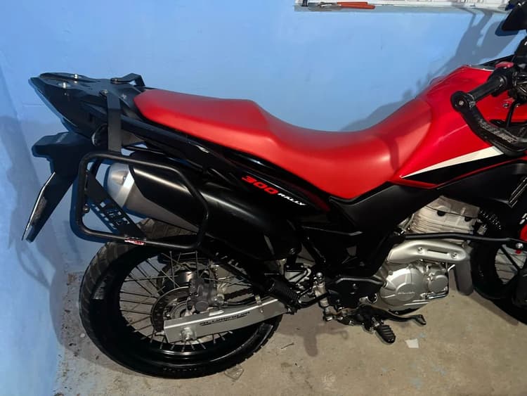Vendo xre 300