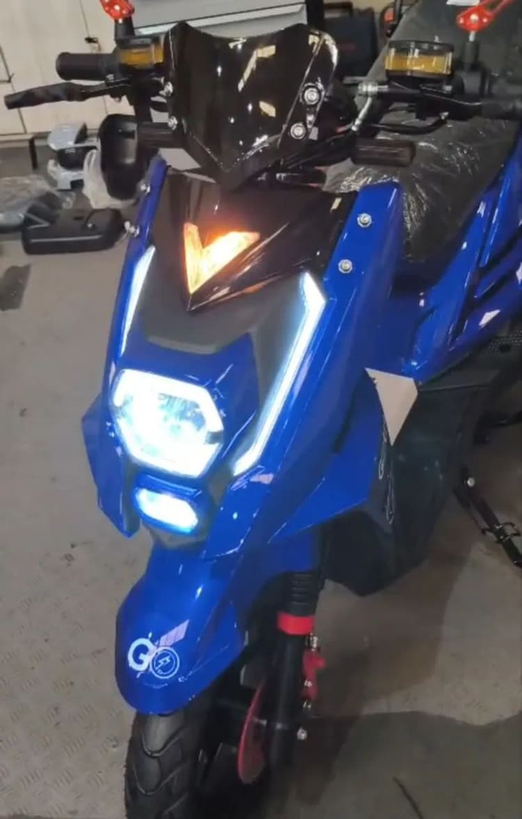 SCOOTER FLASH