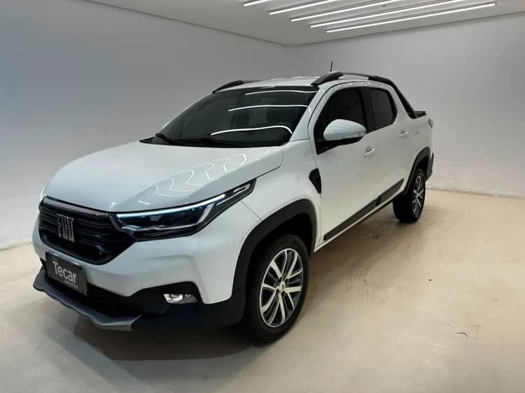 Fiat Strada Volcano 1.3 Flex 8V CD 2023