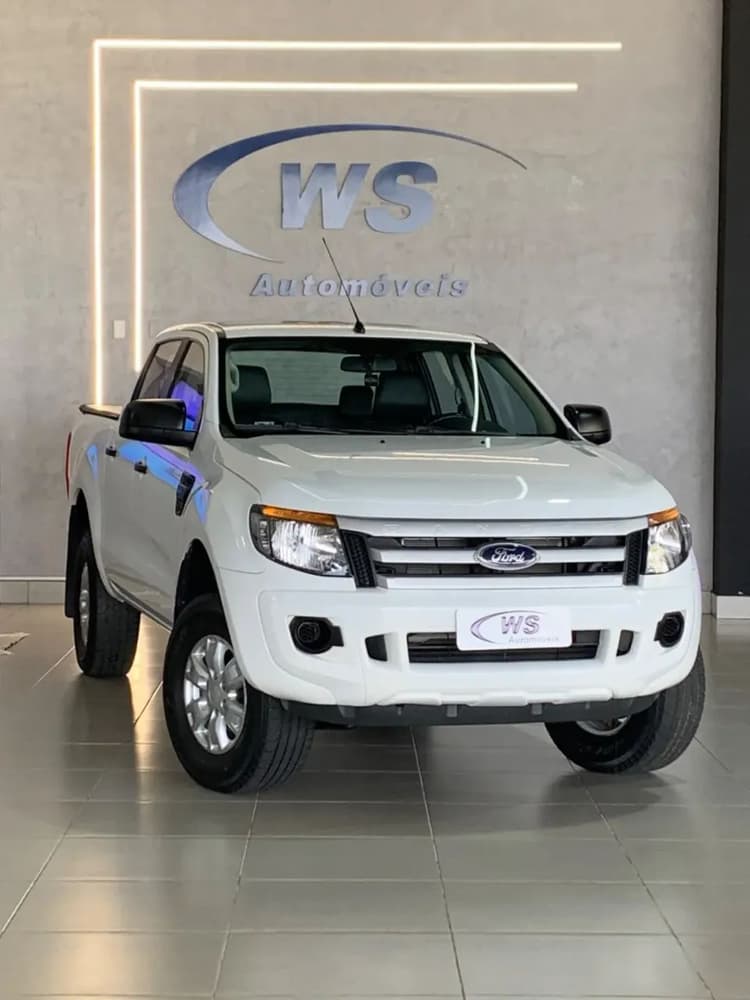 Ford Ranger XLS 2.5 16V 4X2 CD Flex 2014