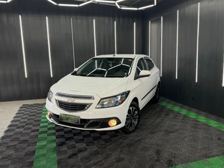Chevrolet Onix Hatch LTZ 1.4 8V Flex Mec. 4P 2015